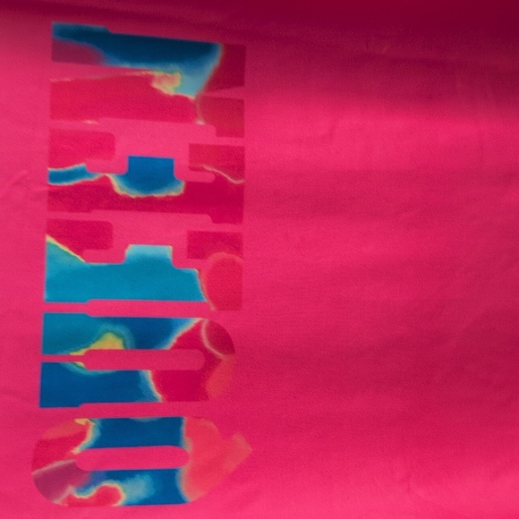 Pink Graphic Queen Shirt & Short Set NWT - Picture 2 of 4